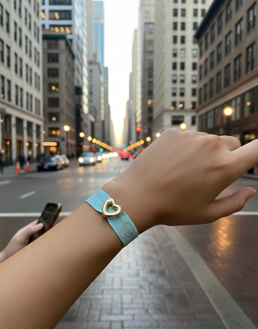 Pulsera elástica turquesa corazón