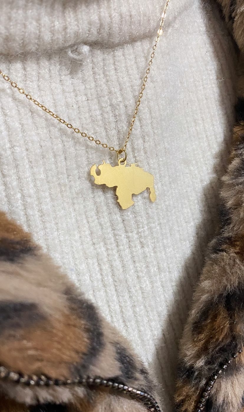 COLLAR MAPA DE VZLA LAMINA
